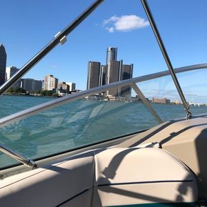 Meet your Posher, Jenny